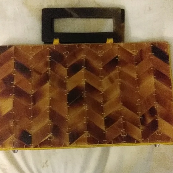 EUC twisted orchid shell Handbag/clutch - Picture 1 of 5